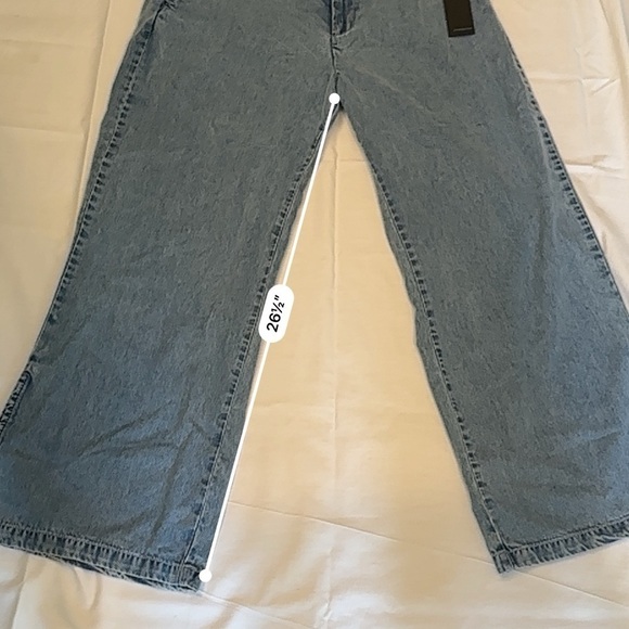 KUT from the Cloth Medium Wash Cotton Blend Wide leg Jeans. Size 6 NWT - Picture 10 of 13